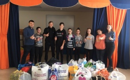 Совет отцов при Уполномоченном по правам ребёнка в Саратовской области приехал в противотуберкулезный санаторий с подарками для детей